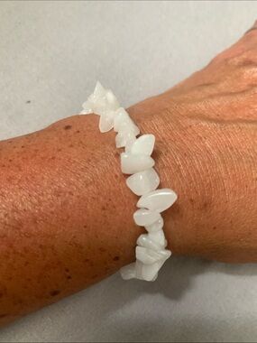 Y2K White Chip Stone Stretch Bracelet - Women Jewelry